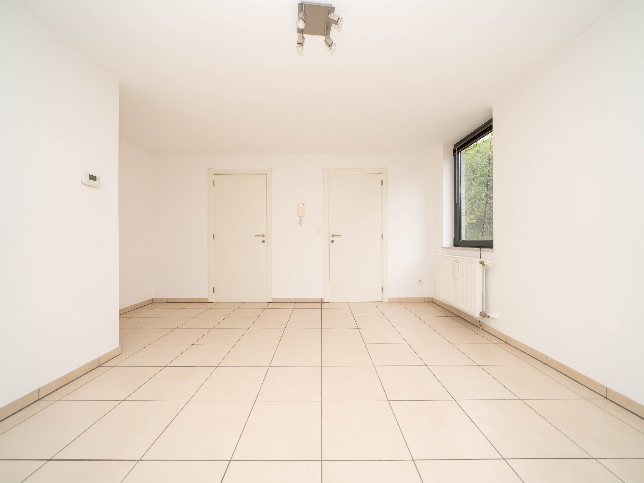 Recent 1-kamer appartement met staanplaats en kelder 