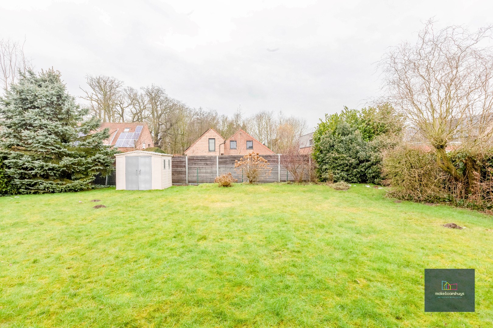 Gunstig gelegen ruime bungalow in Mariakerke met tuin 