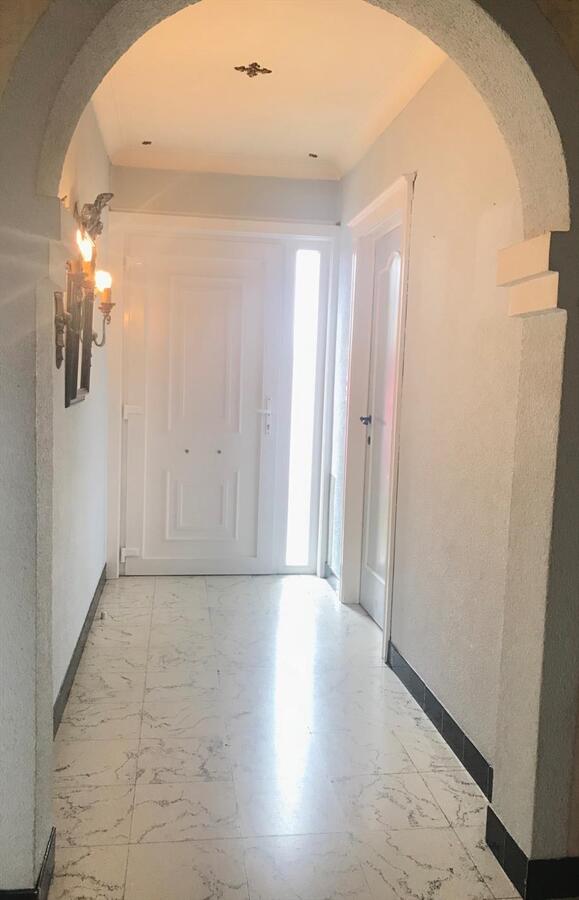 MOOI RUIME WONING OP CENTRALE LIGGING TE ZEDELGEM 