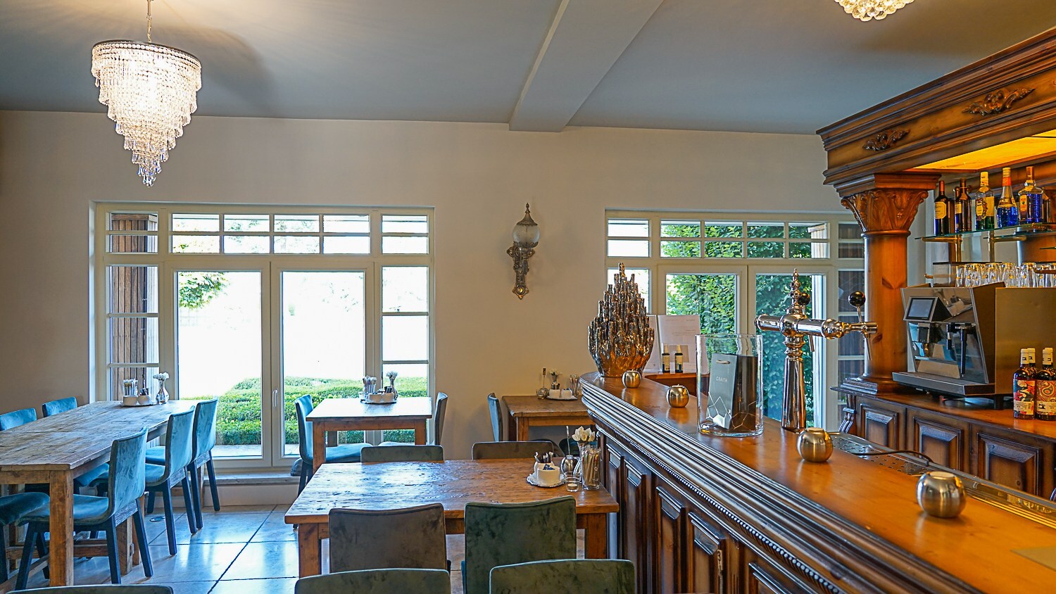 Handelscomplex / Praktijk / Showroom / Horeca / Wellnesskliniek / Villa/ ...op 4.367 m². 