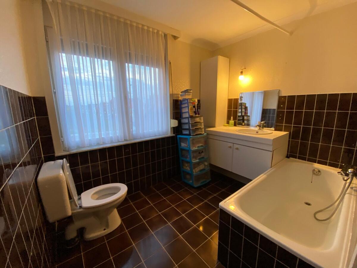 Uitstekend gelegen, zongerichte woning met 3 ruime slaapkamers 