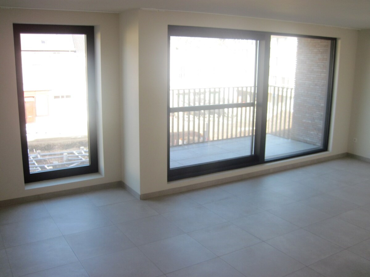 Lichtrijk appartement op de Gaverse Markt. 