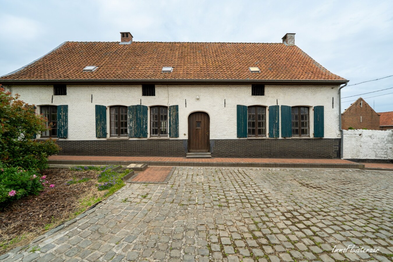 Property for sale in Roosdaal