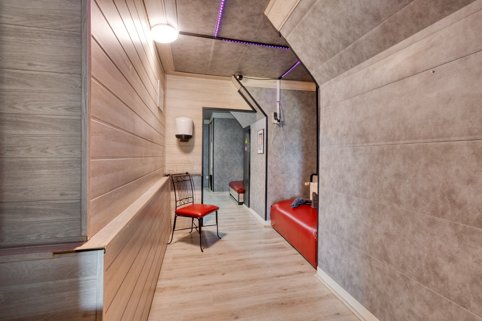 Handelshuis met tal van mogelijkheden in Geel 