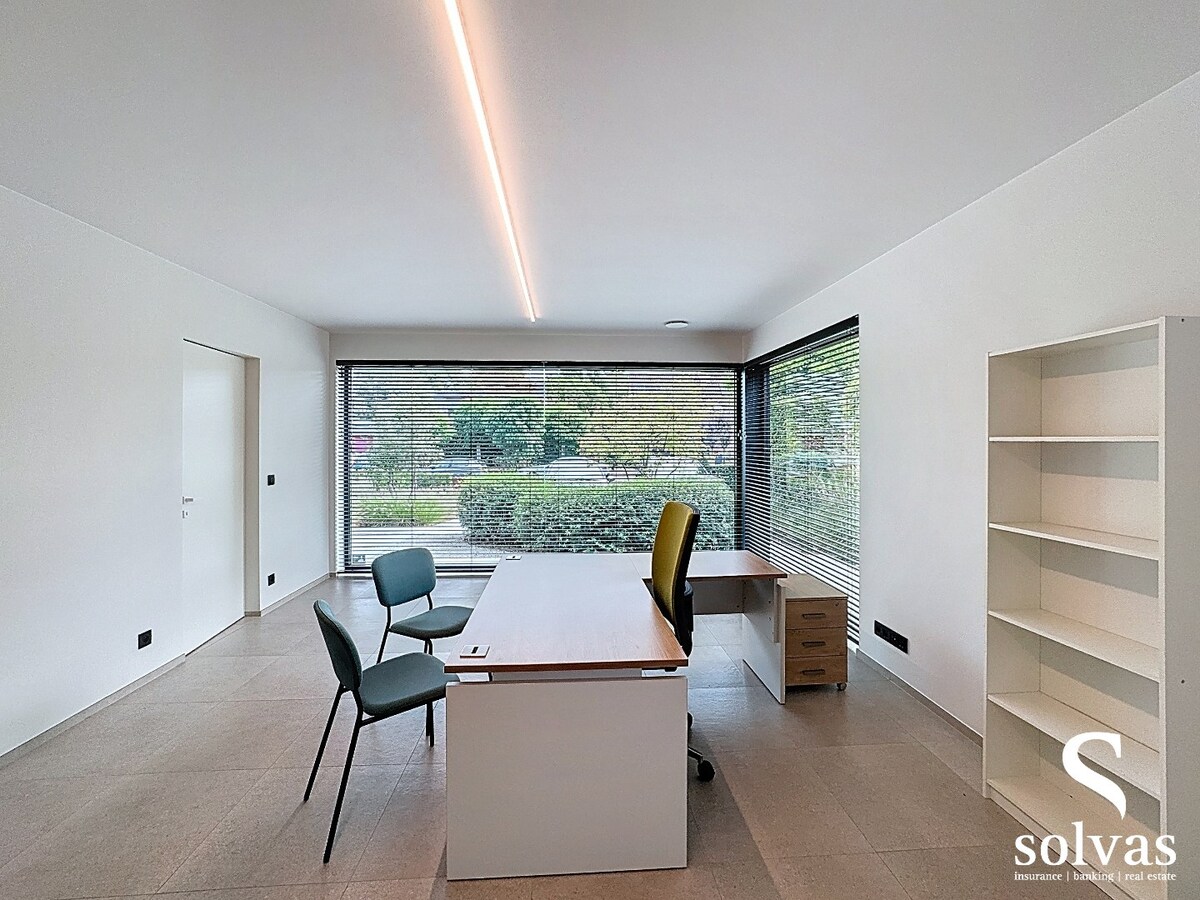 Kantoorruimte 31m² in Zomergem 