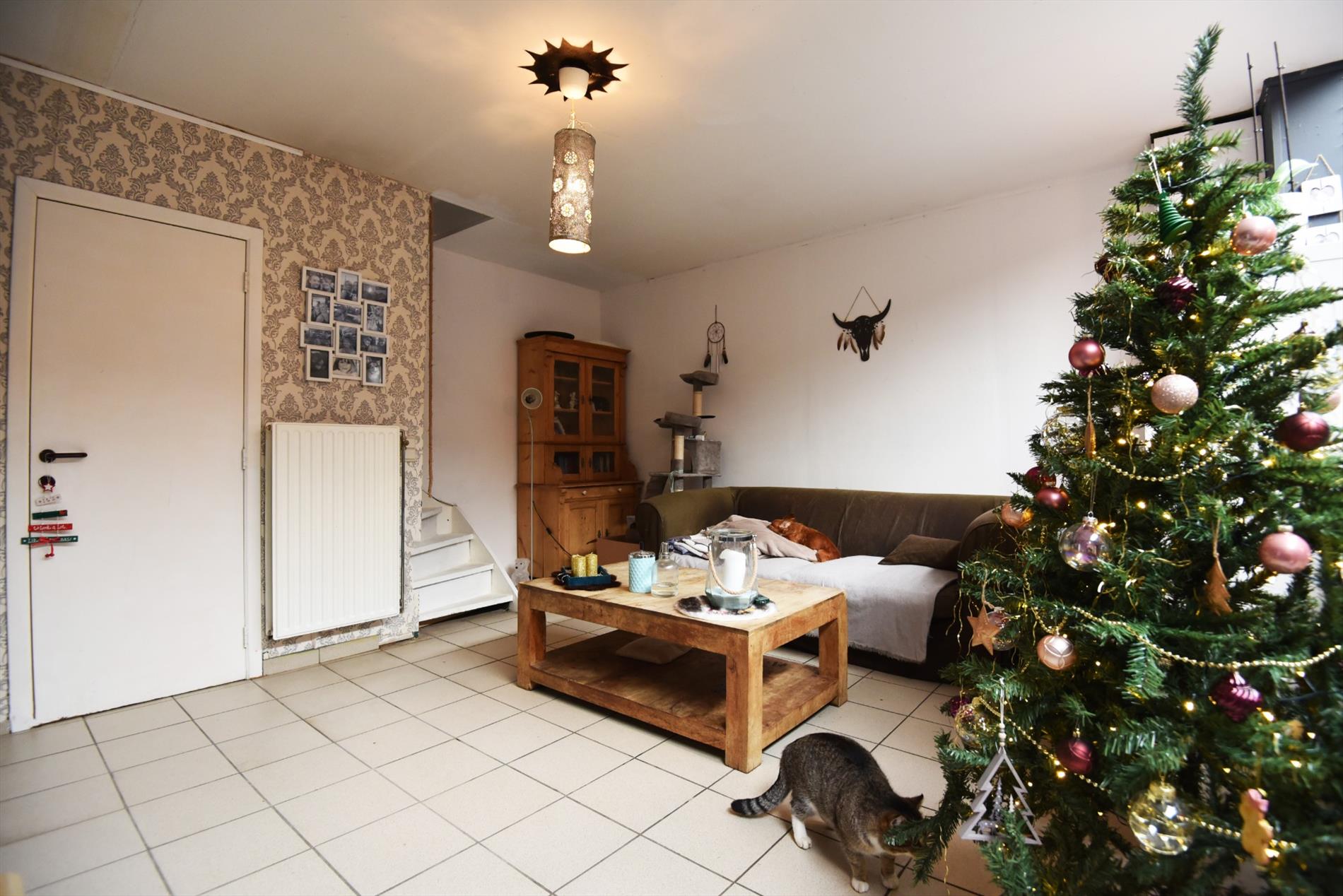 Rijwoning met 2 slpks &amp; terras op 10 min. fietsen van Gent-centrum, op wandelafstand van Mariakerke-centrum 