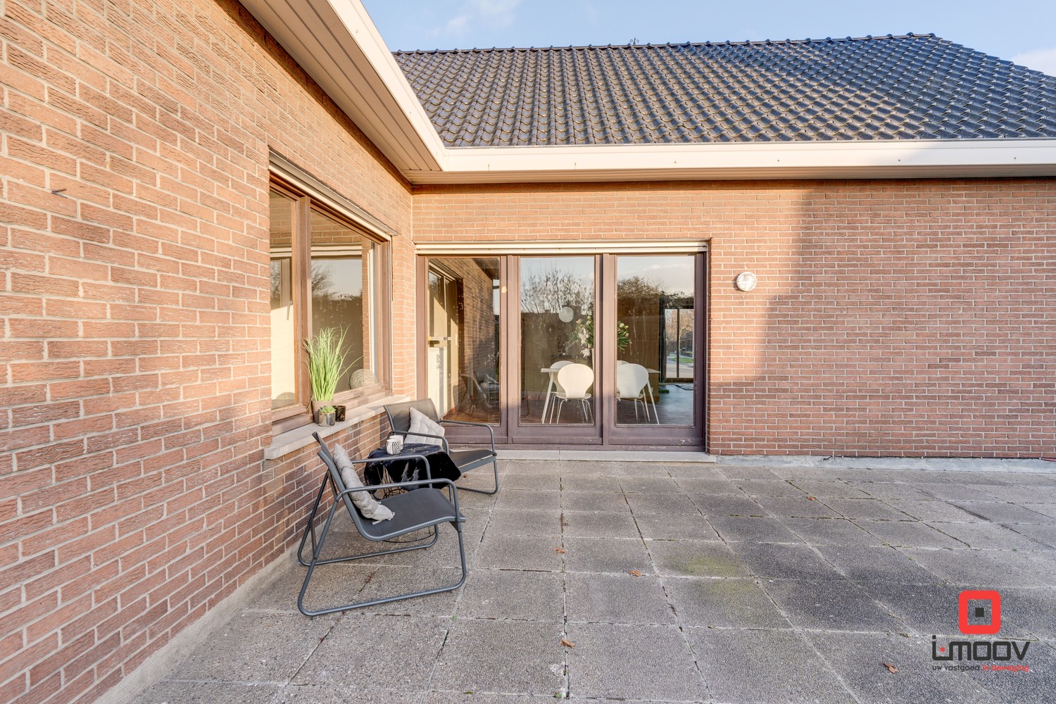 Degelijke woning met tal van mogelijkheden. 