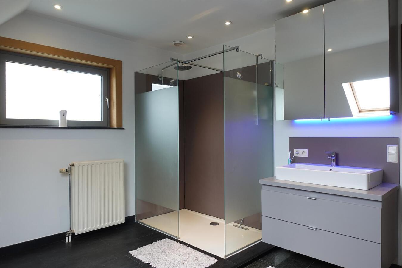 Rustig gelegen villa met prachtige tuin 