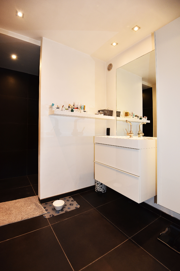 Zonnig app. met garage nabij centrum Maldegem 