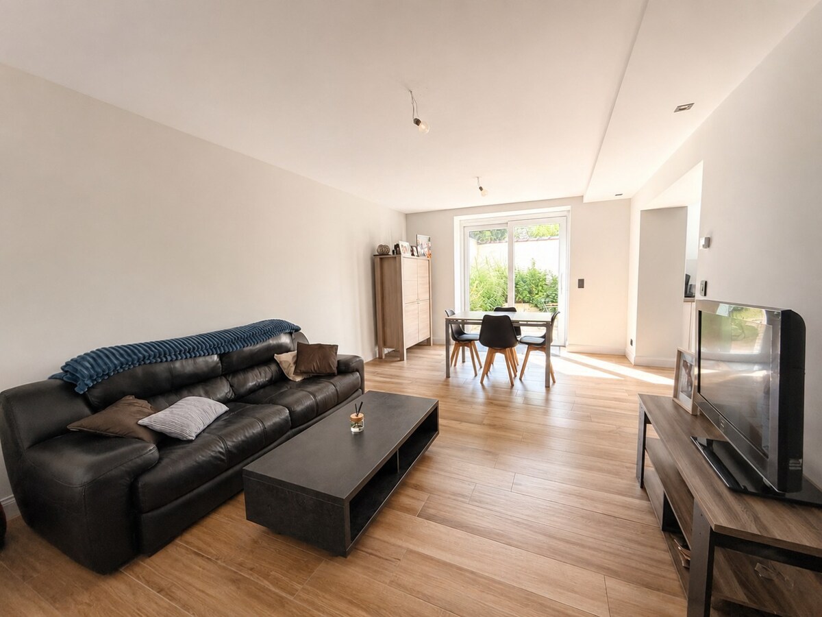 Superbe appartement 1 chambre avec terrasse – Rez-de-chaussée 