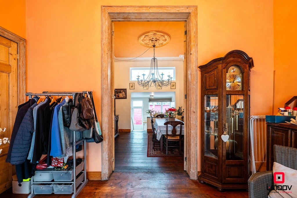 Bel-étage woning met 5 slaapkamers in Gent 