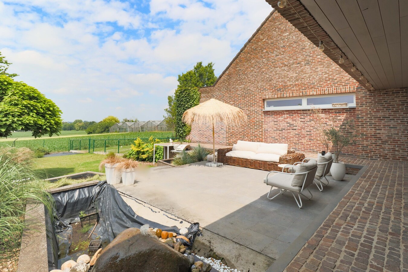 Unieke Villa te Moorslede met 5 slaapkamers op 726m² ! 