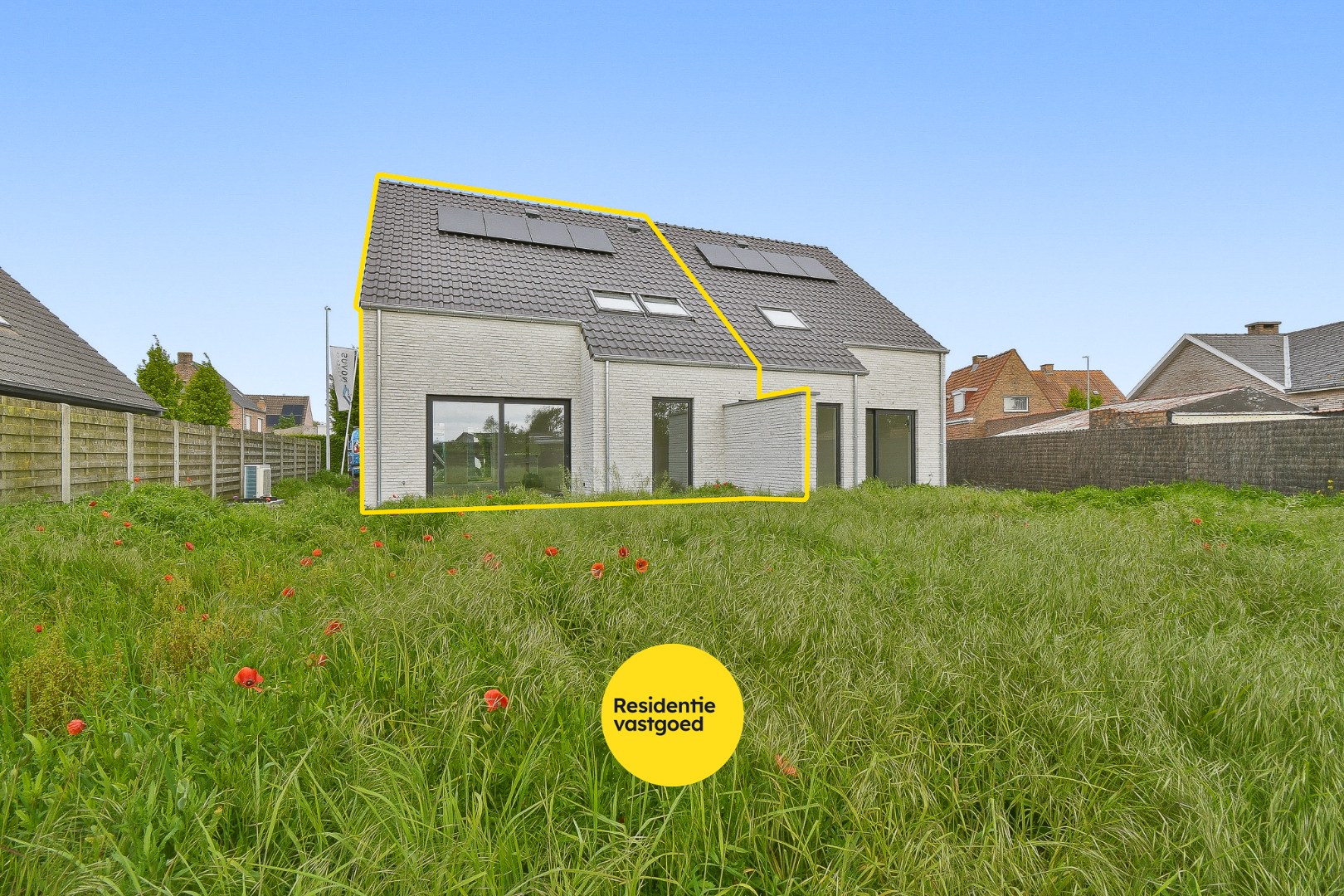 Gezinswoning met drie slaapkamers op goeie locatie 