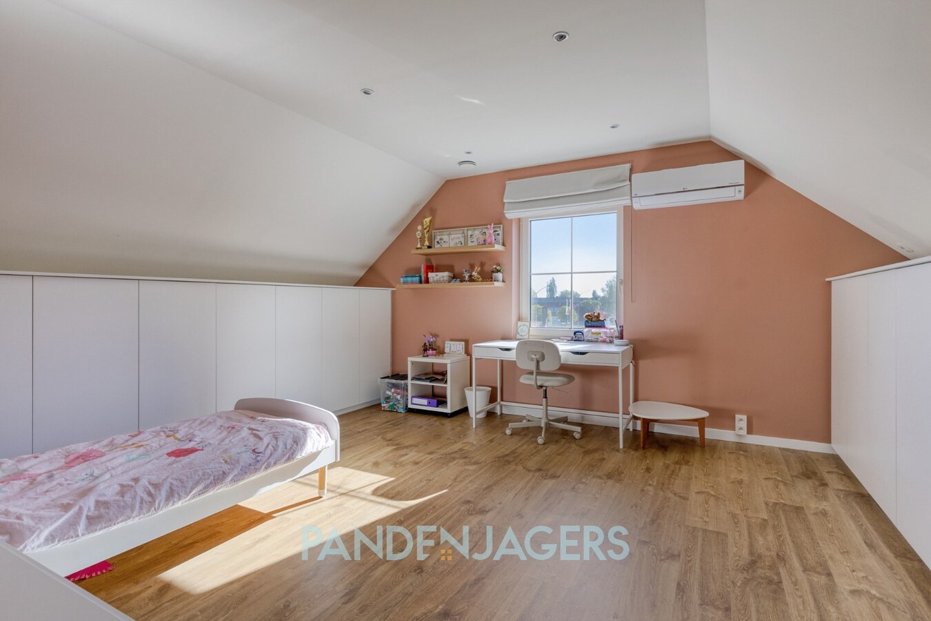 Recente woning (2018) met zwembad te Duffel 