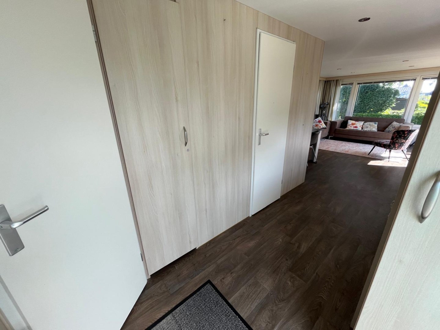 T.A. Makelaardij biedt aan: Goed onderhouden chalet (V47) op een rustige plek met veel privacy 