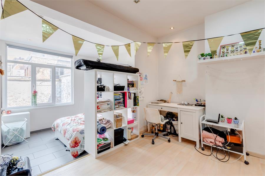 Centraal gelegen opbrengsteigendom met 8 entiteiten 