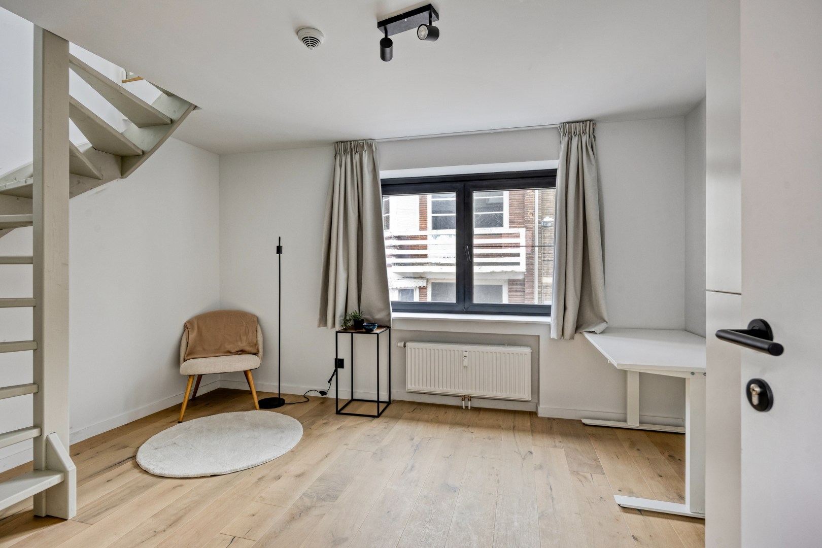 Volledig gerenoveerde en gemeubelde studentenkamers met privé-sanitair. 