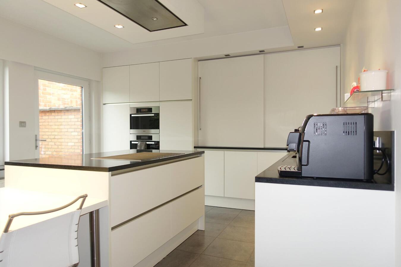 Prachtig ruime gerenoveerde woning 