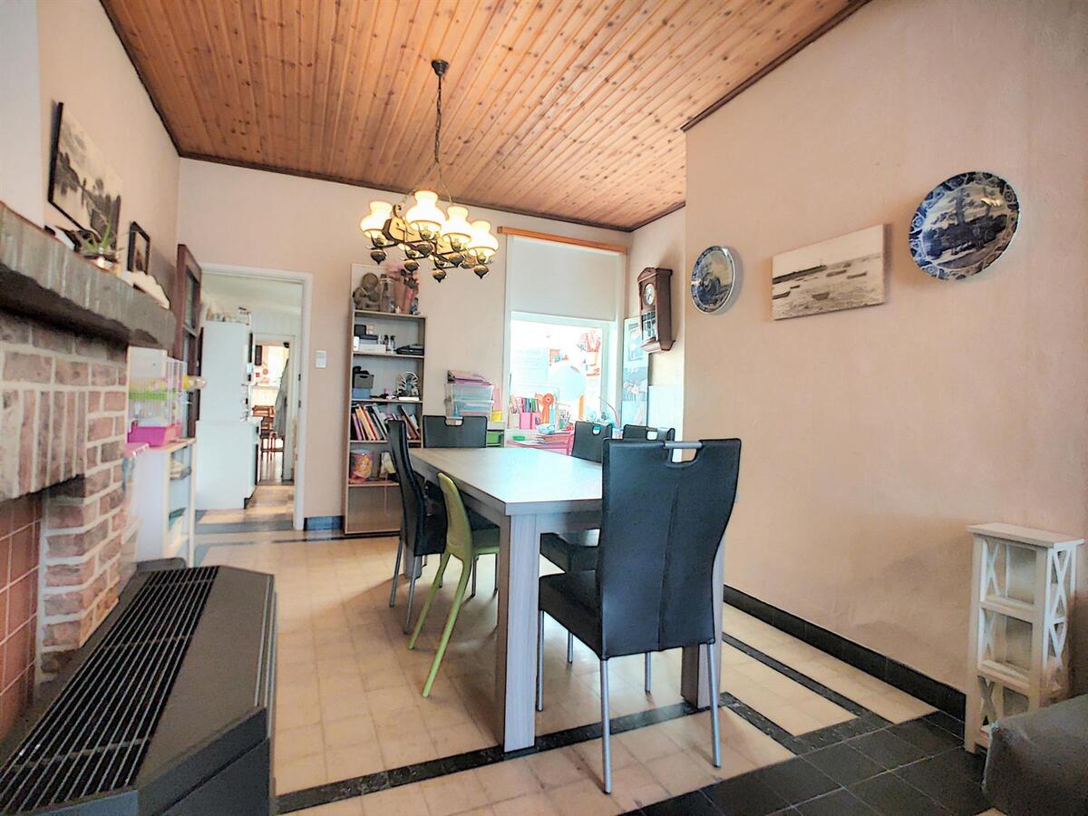 Ruime gezinswoning met tuin - Heist 