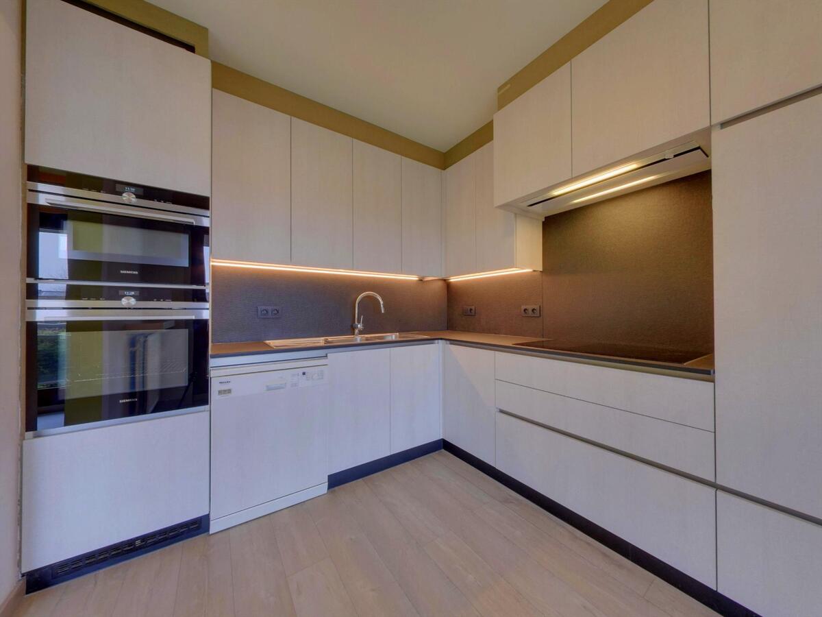 Lichtrijk tweeslaapkamerappartement te Kuurne 