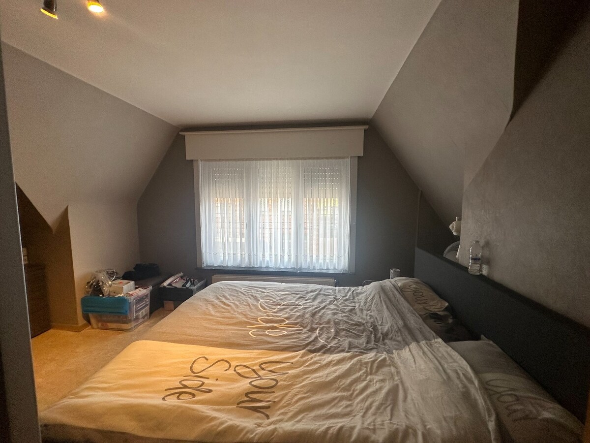 Degelijke halfopen woning met 3 slaapkamers 