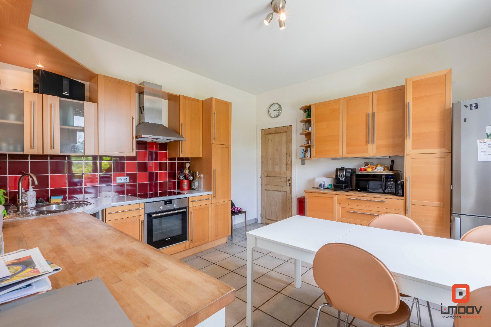 Charmante, instapklare woning met grote stadstuin in Deinze! 