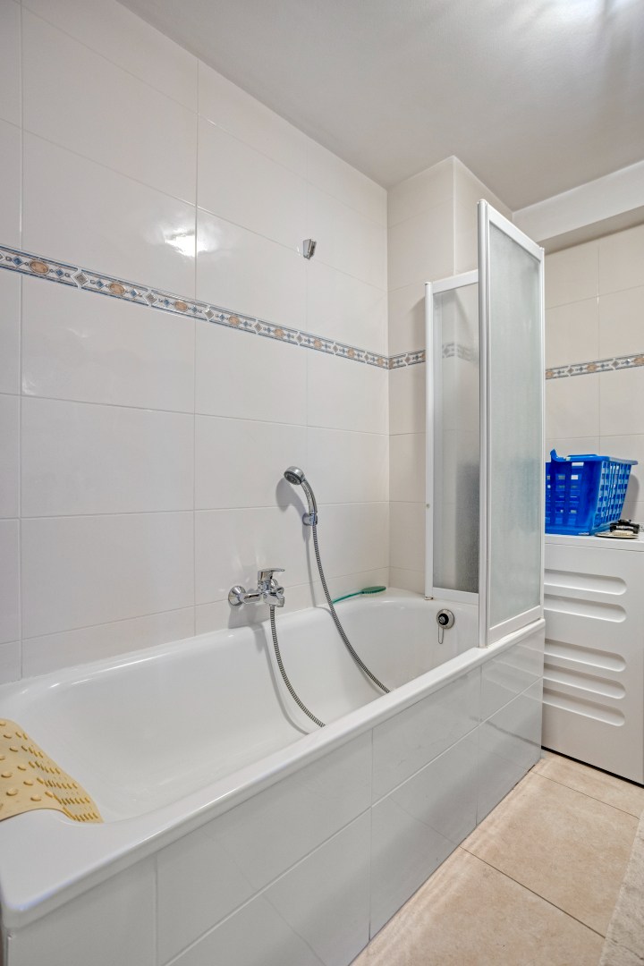 Appartement met 2 slaapkamers, ruim terras en garagebox in Leuven! – EPC 92 kWh/m² – bewoonbare opp. 94m² 