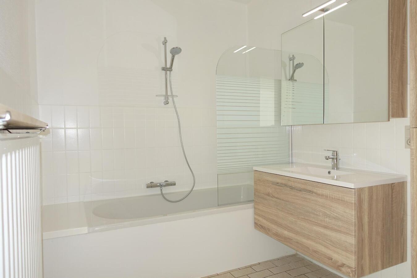 Gezellig instapklaar appartement in centrum Varsenare 