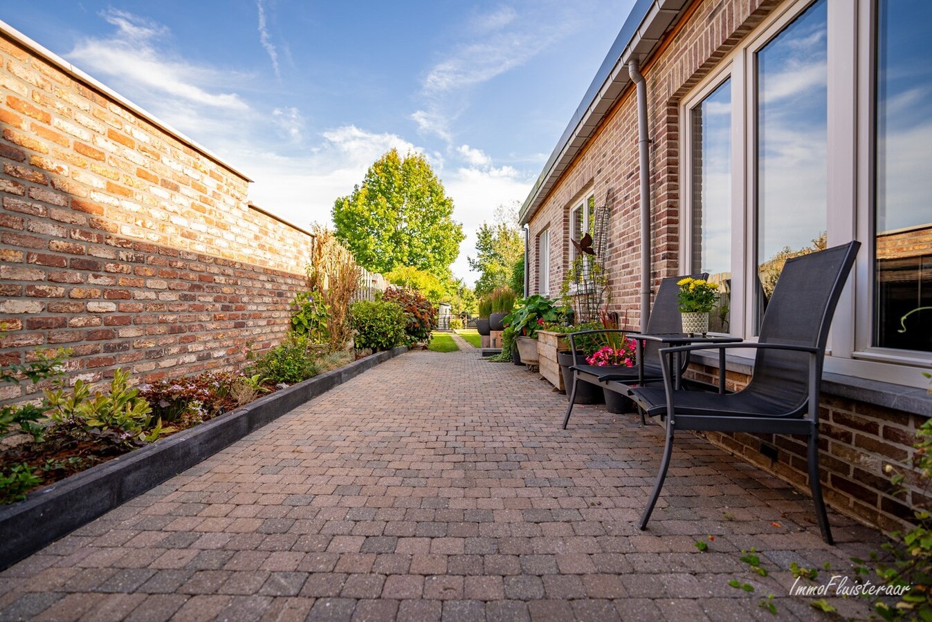 Charmante tweegezinswoning met paardenstallen op ca. 20 are in Bilzen 