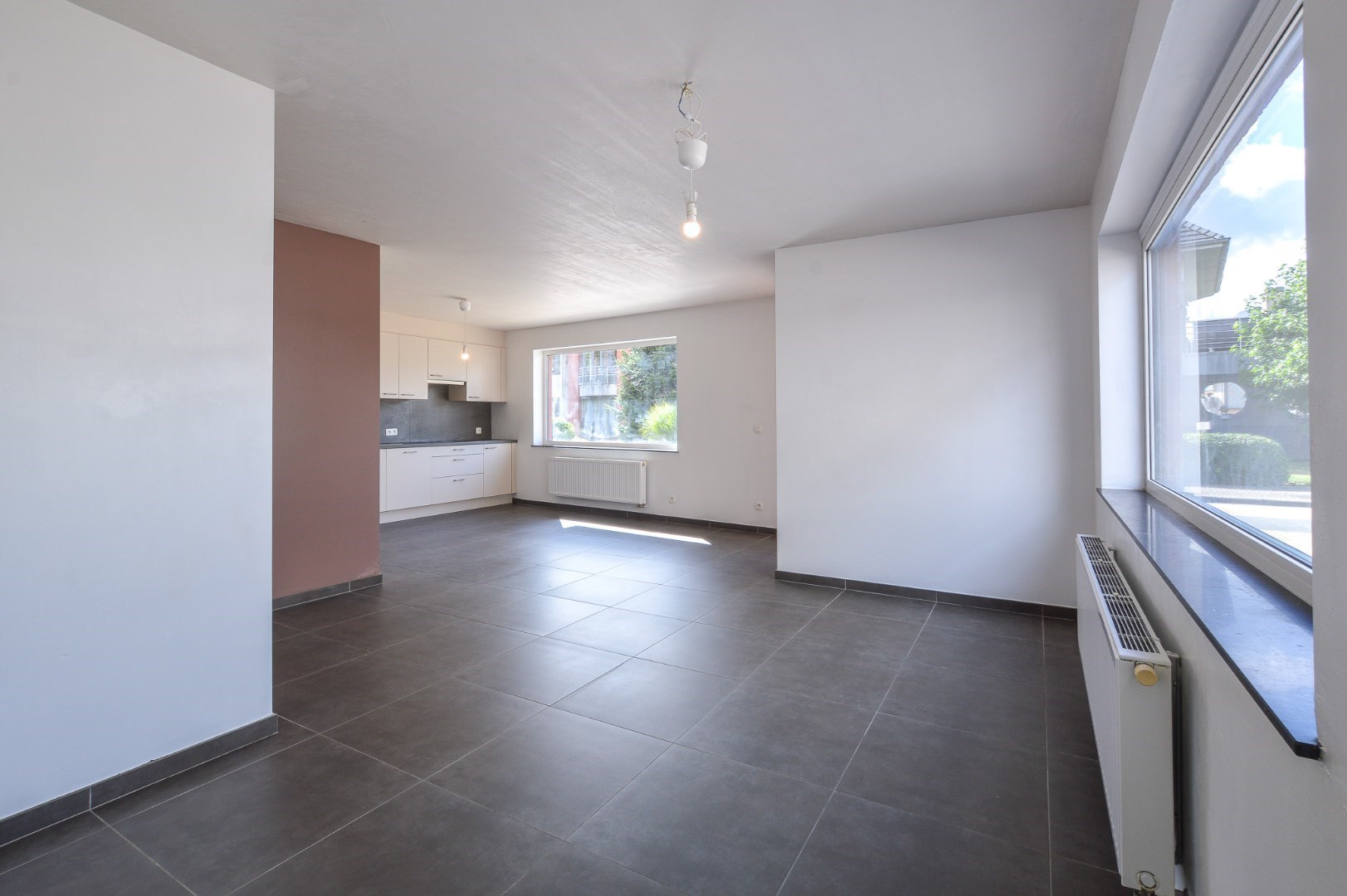 Gelijkvloers appartement met 1 slaapkamer in het hartje van Oudenburg 