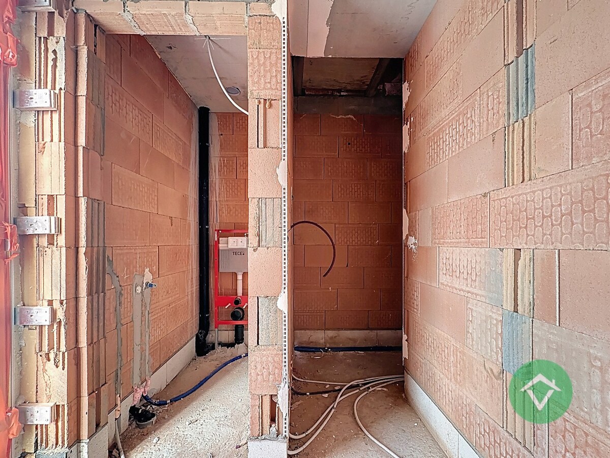 Nieuwbouwwoning met 4 slaapkamers en tuin te Lombardsijde 