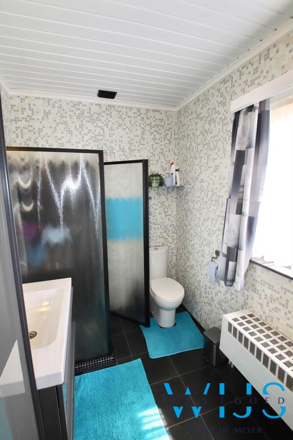 Super gezellig en ruim woonhuis met prachtige zonnige tuin ! 