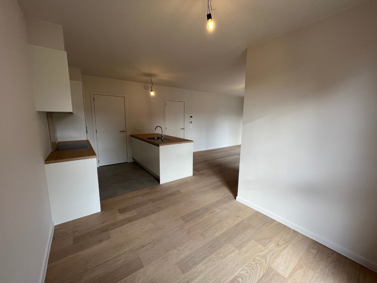 Recent appartement met zicht op het Egmontpark. 