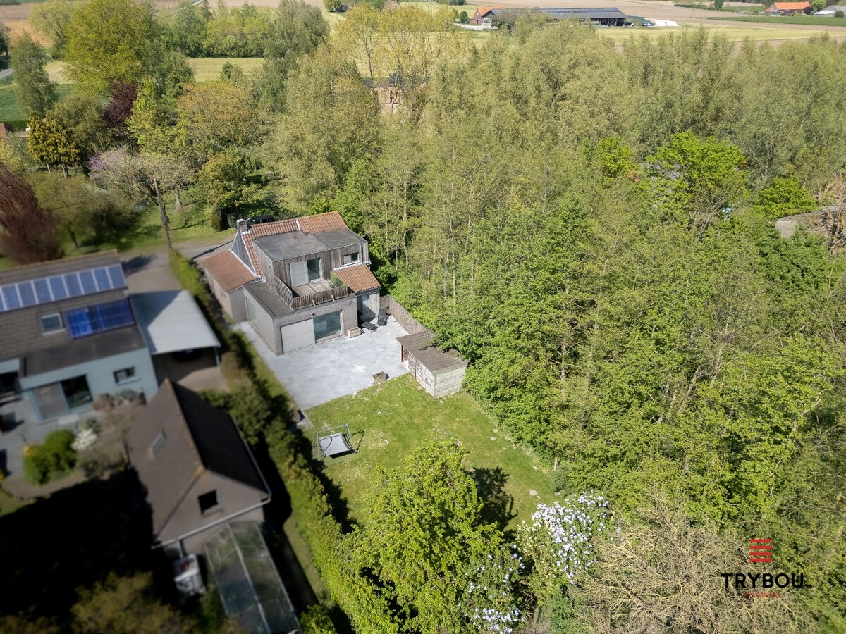 Alleenstaande woning met 4 slaapkamers in Merkem! 