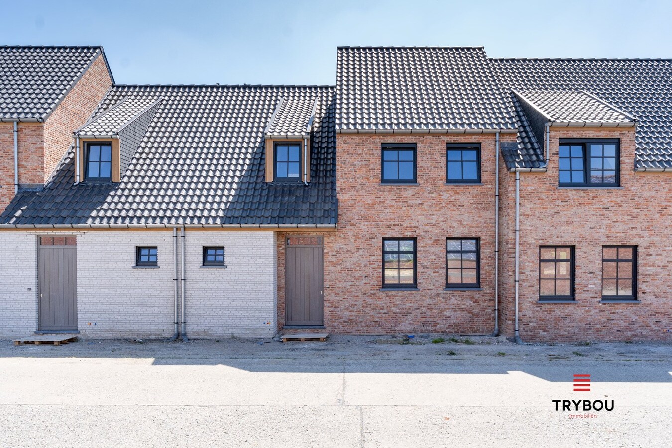 Prachtige nieuwbouwwoningen op landelijke locatie 