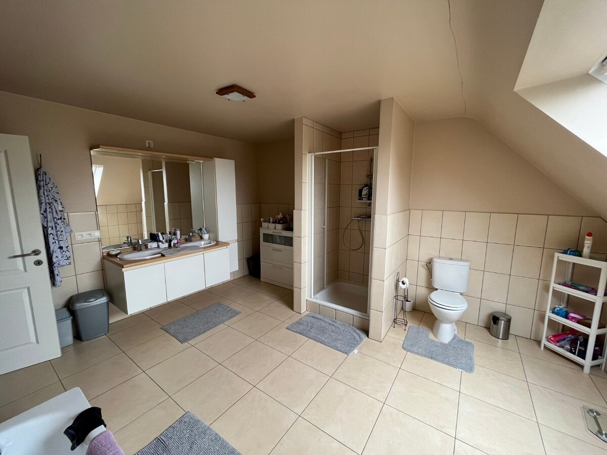 Bijzonder ruime gezinswoning met 3 slaapkamers 