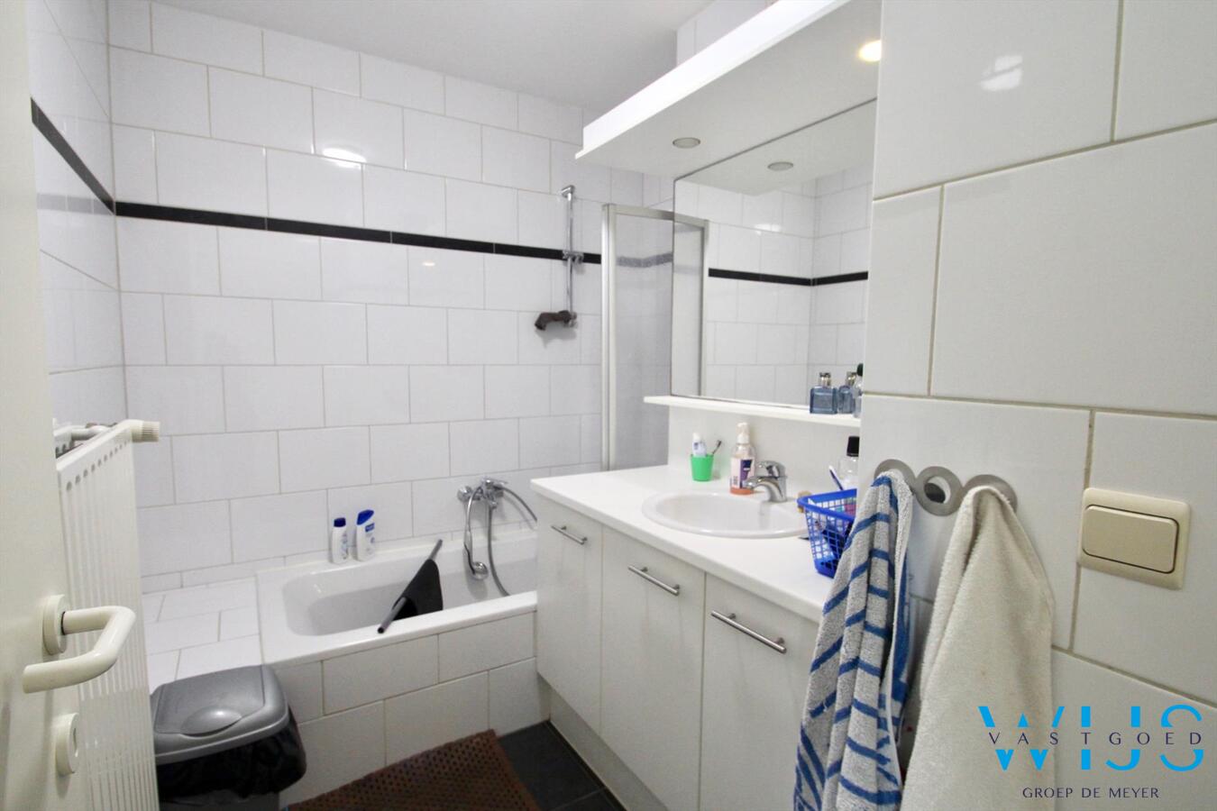 Gezellig tweeslaapkamer appartement in centrum ERTVELDE met garage! 