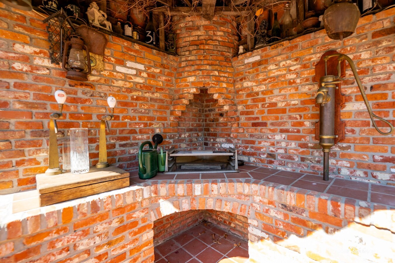 Rustig gelegen woning met bijgebouwen op ca. 3.990 m2 te Balen (Optie aankoop aanpalend weiland van ca. 8.235 m2) 