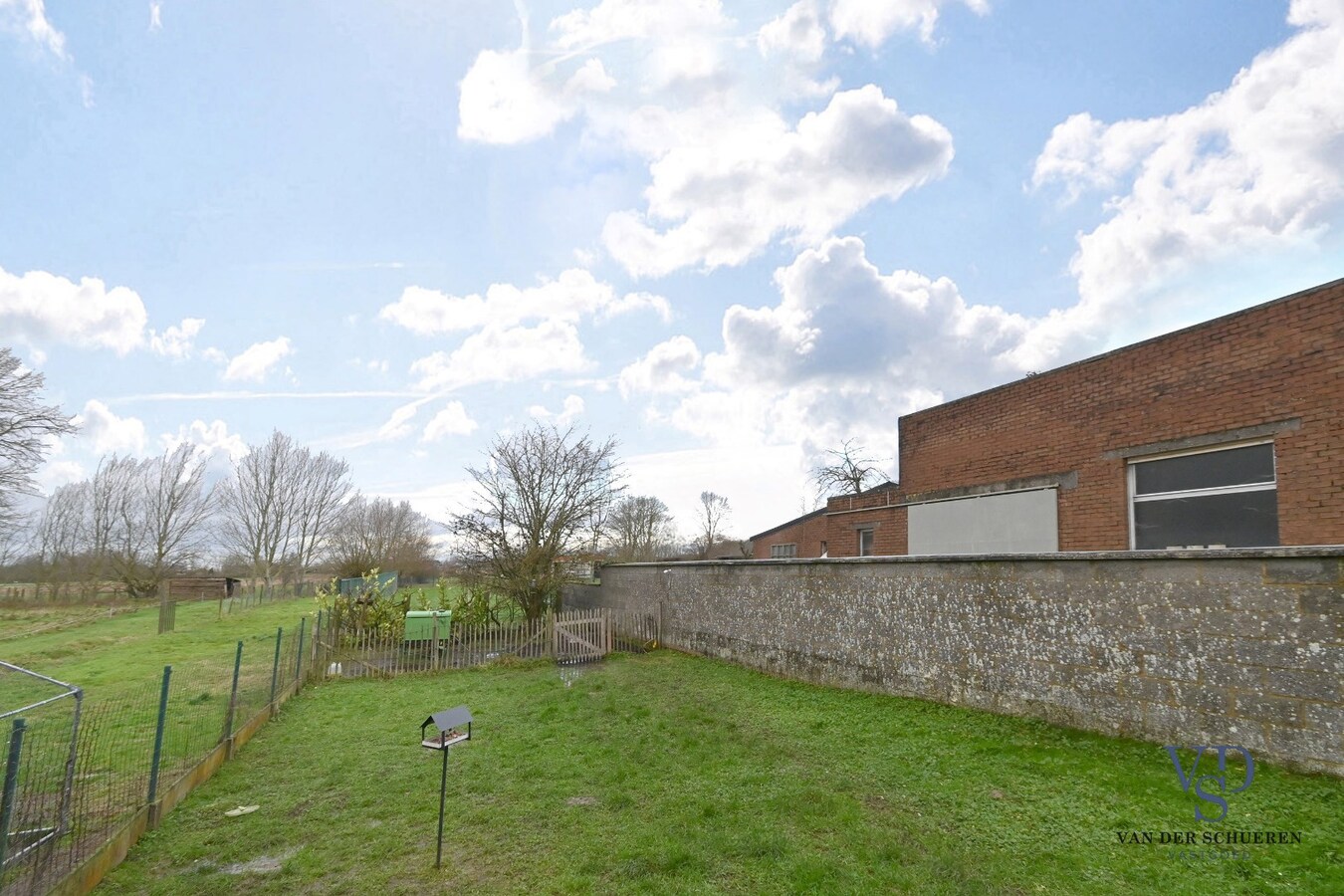 Degelijke Half Open Bebouwing 