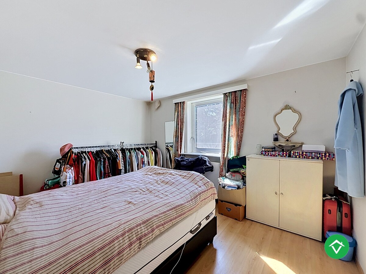 Appartement met 2 slaapkamers en garage te Roeselare 