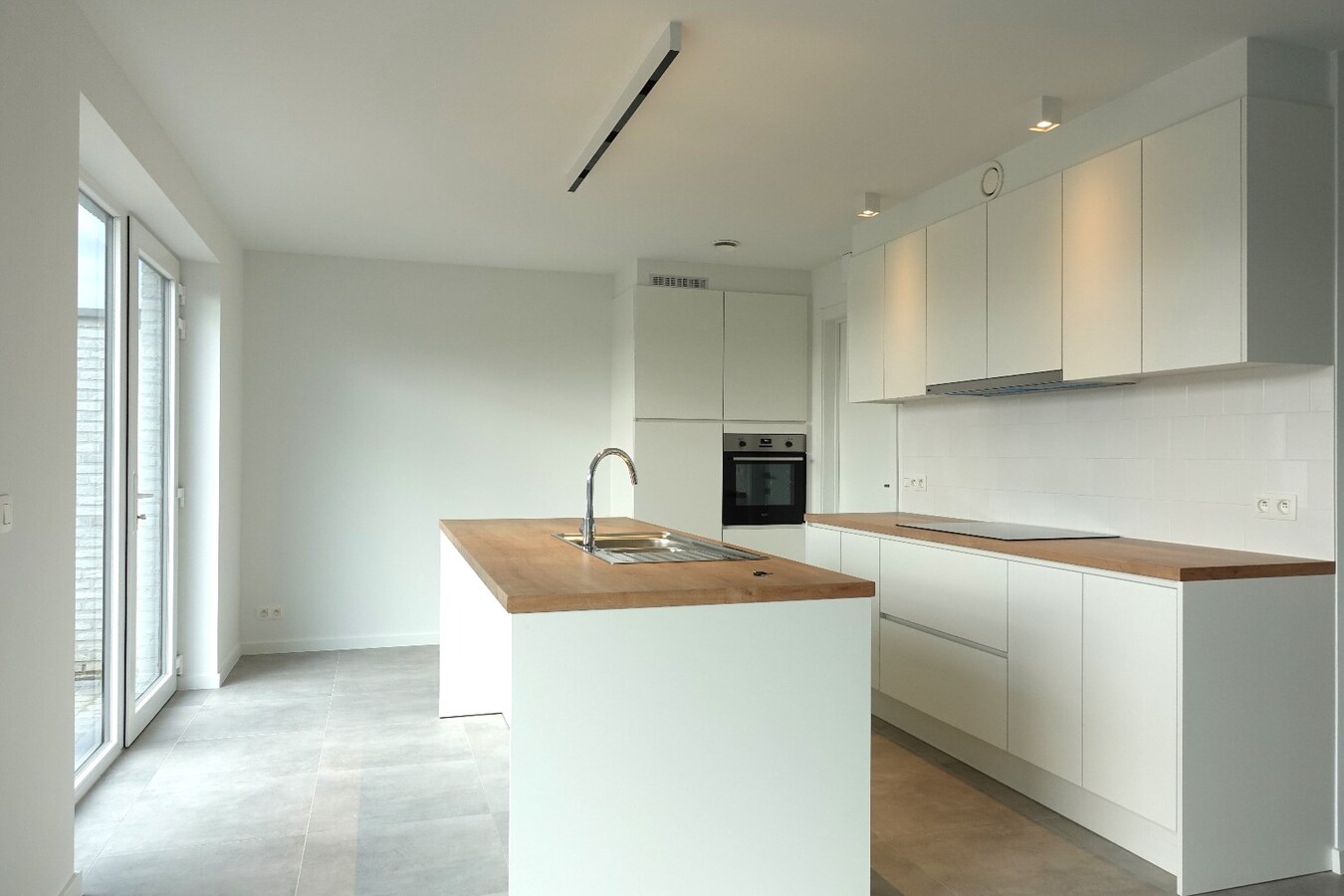 Energiezuinige nieuwbouwwoning met garage in Varsenare 