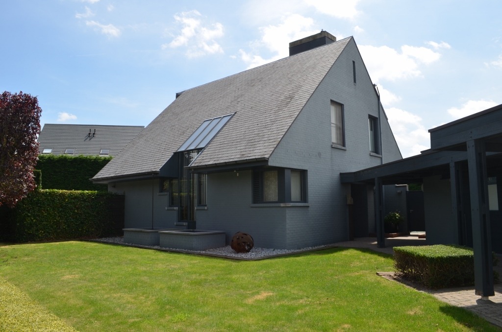 Energiezuinige villa met  3 slpks (ev. 4), garage en zuidelijk georiënteerde tuin nabij centrum Maldegem 