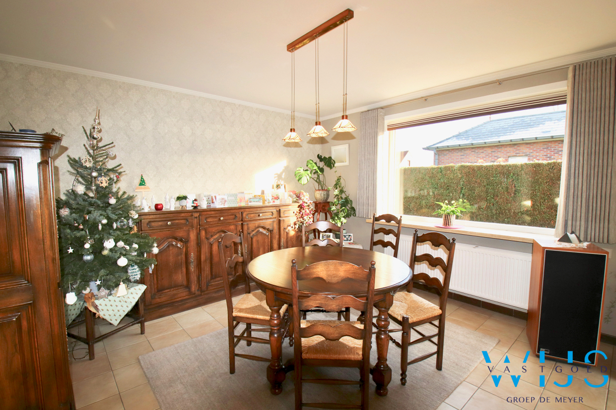 Open bebouwing op 745m² in een rustige woonwijk te LEMBEKE ! 