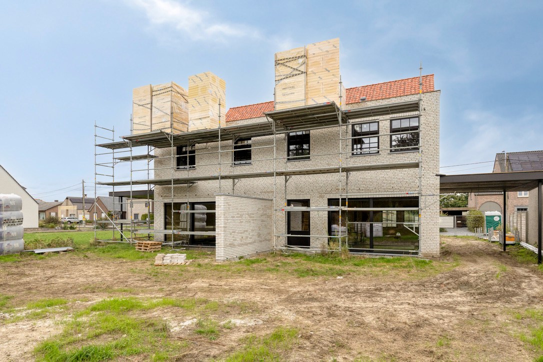 Ruime nieuwbouwwoning met 3-4 slpk. op een rustige ligging in Balen 