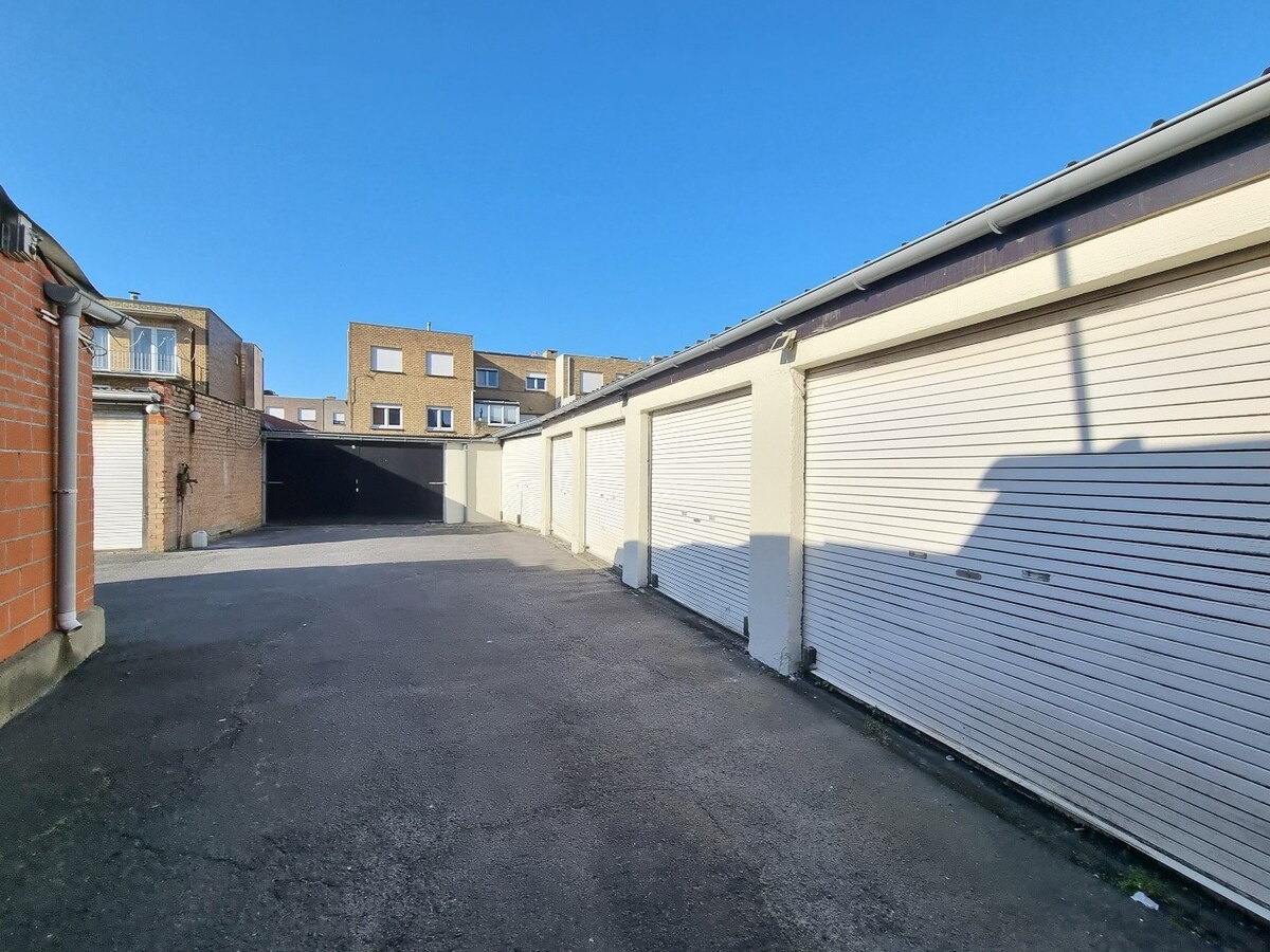 Centraal gelegen garagebox 