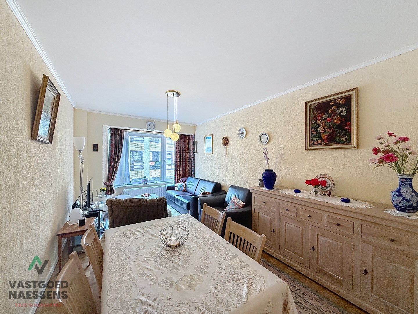 app 1 chambre-vue meublé. 