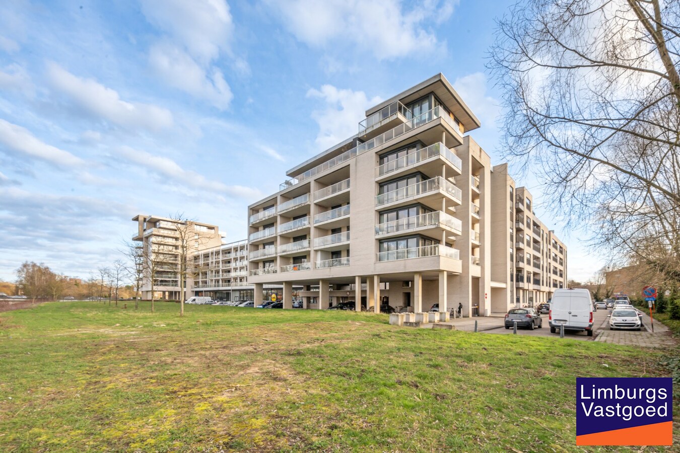 Modern appartement, 90m², ruim terras, 2 slpk, autostaanplaats + kelderberging 