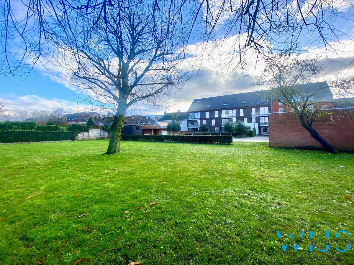 Totaal afgewerkte serviceflat te Lievegem ! 