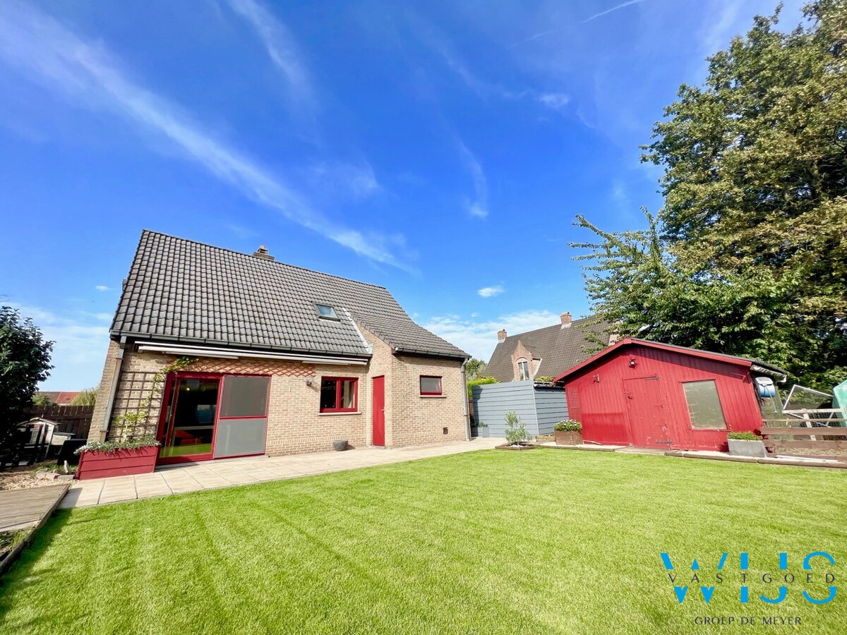 Ideaal woonhuis op TOPlocatie te Oostakker ! 