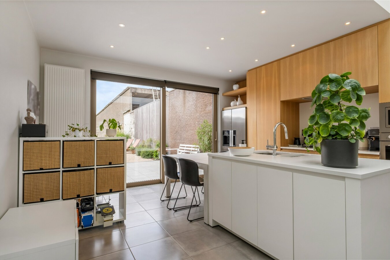 Fantastische instapklare woning met grote tuin te Heule ! 